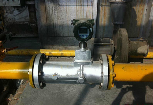 溫壓補(bǔ)償旋進(jìn)旋渦流量計現(xiàn)場安裝使用圖