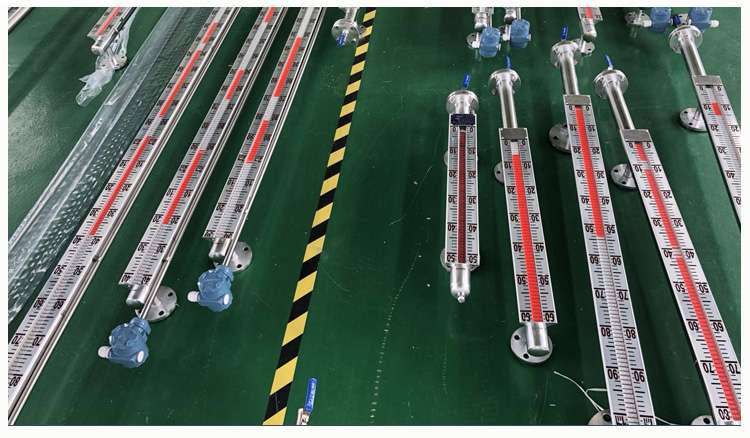 礦用磁翻板液位計(jì)產(chǎn)品圖