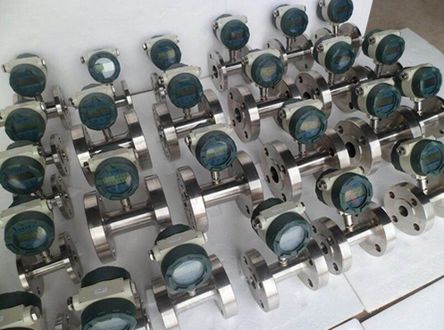 dn32液體渦輪流量計(jì)產(chǎn)品圖